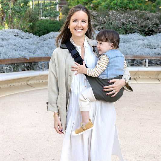 Jane Catch Lightweight Hip Baby Carrier for toddlers aged 9 to 48 months, Bison
