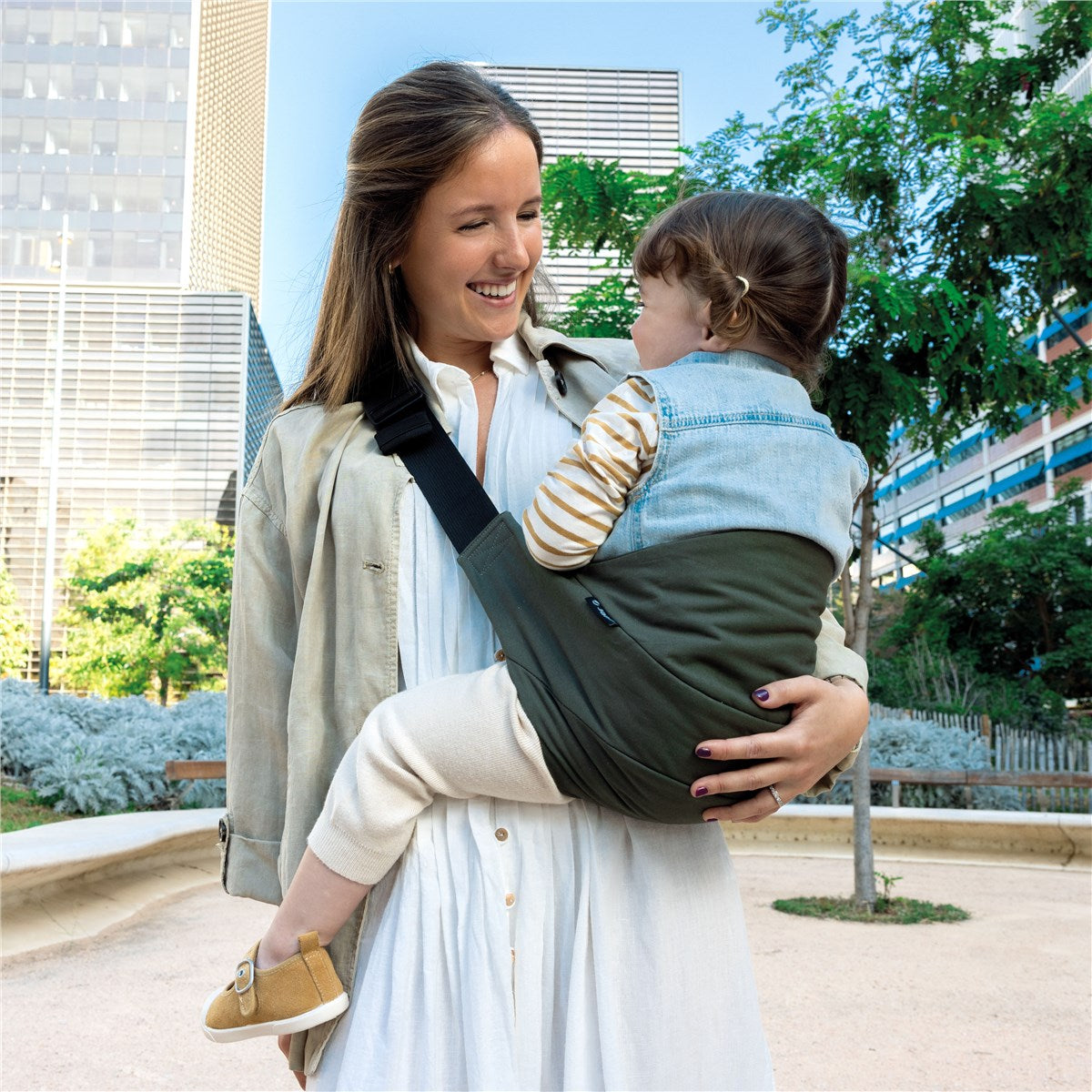 Jane Catch Lightweight Hip Baby Carrier for toddlers aged 9 to 48 months, Botanic