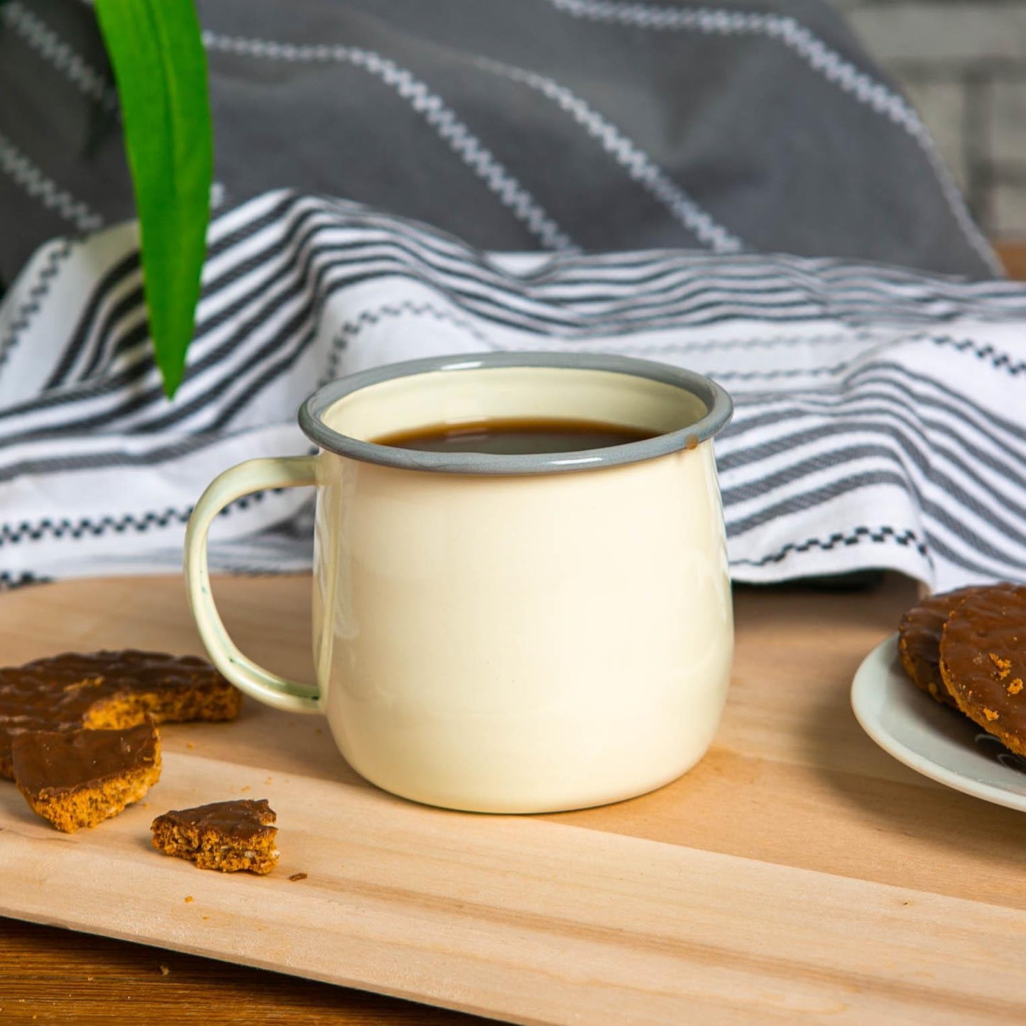 375ml Pastel Enamel Belly Mugs - Pack of Six