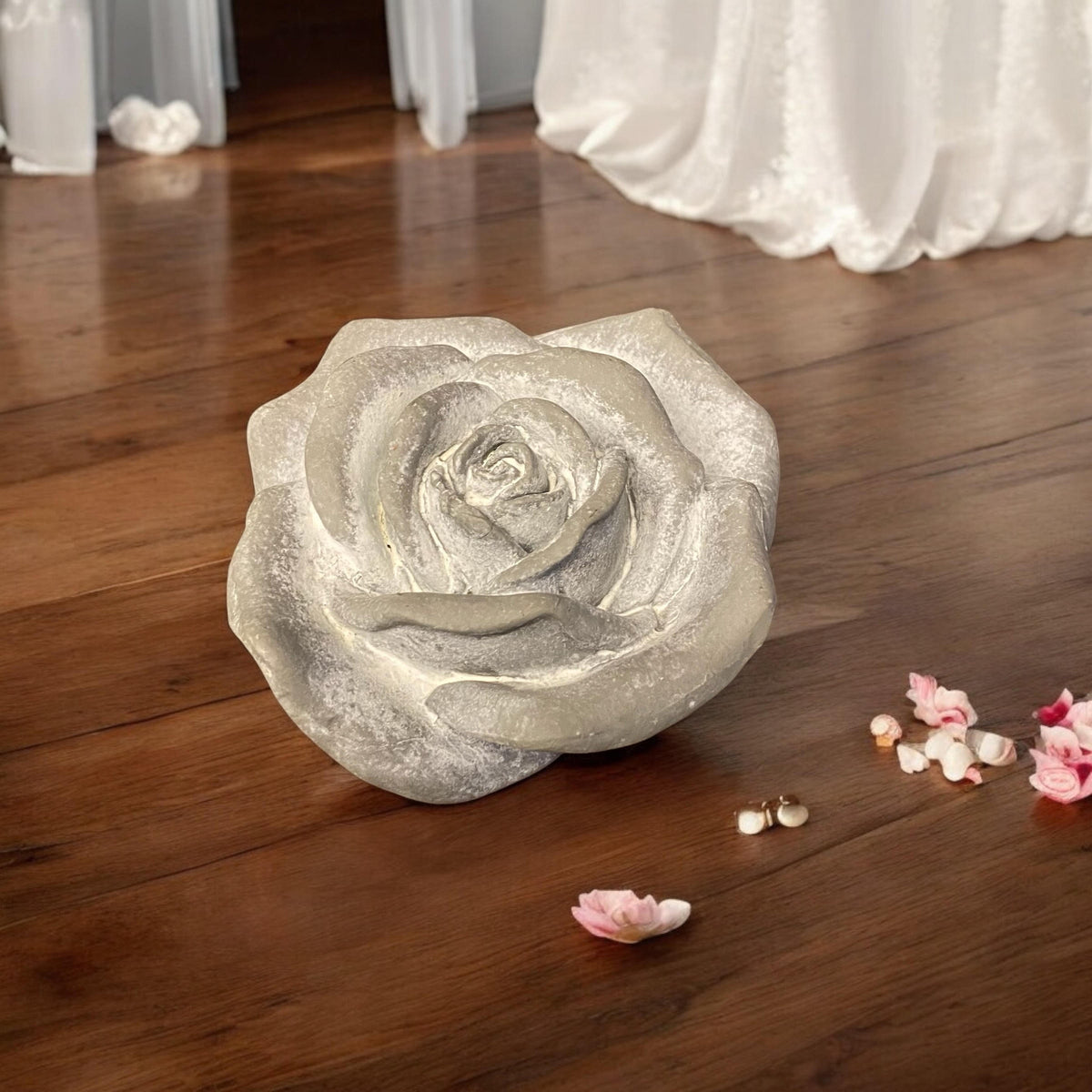 15CM RESIN FLOWER