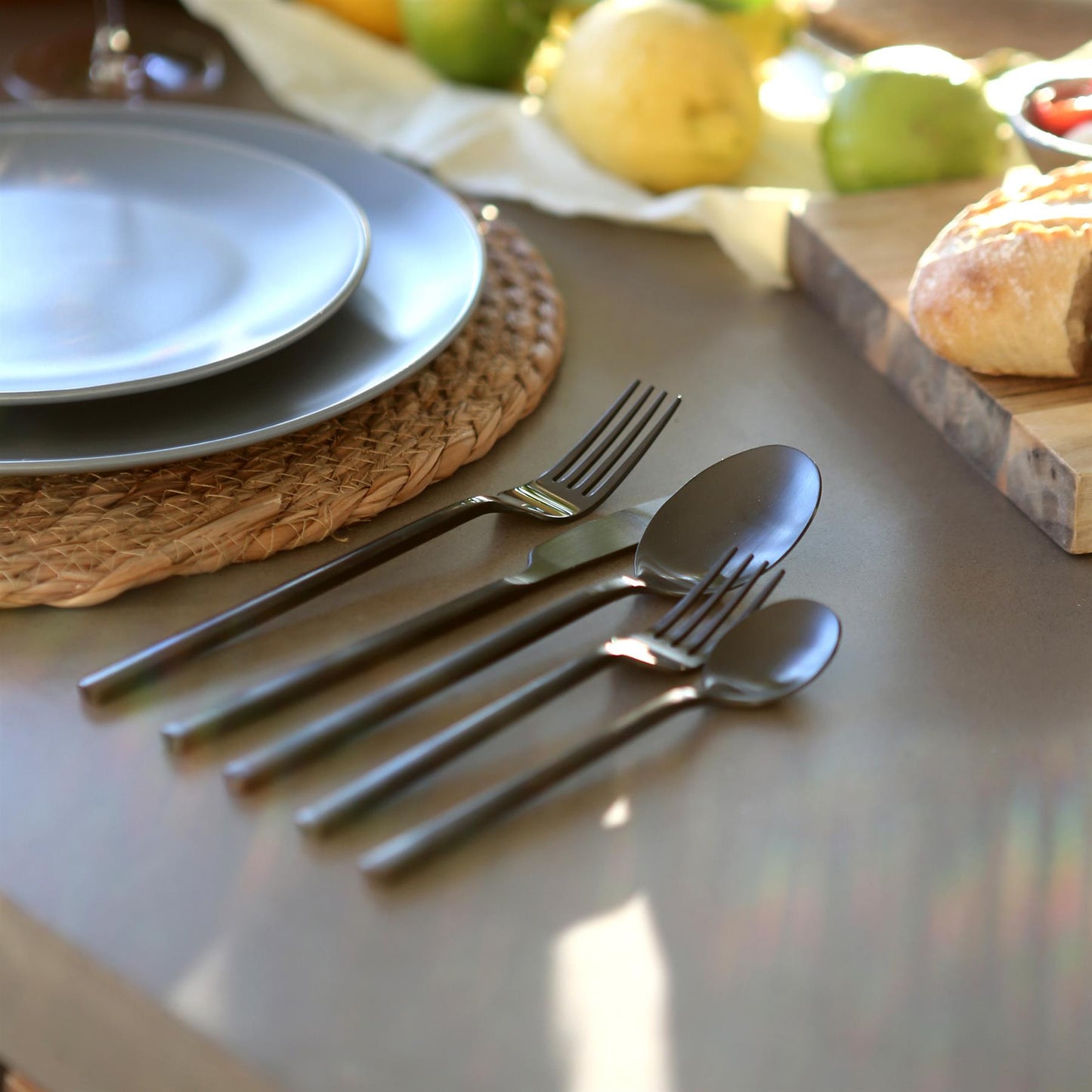Stainless Steel Dinner Knives - 21cm - Pack of Four