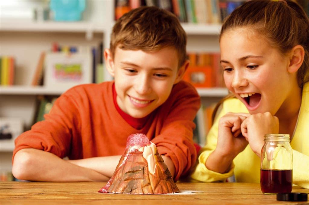 4M KidzLabs Volcano Making Kit – DIY STEM Science Kit for Ages 8+
