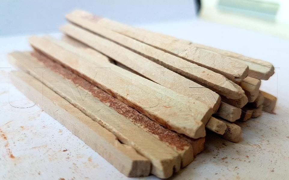 4OUR FAITH Red Slate Pencils – Natural Limestone Chalk Pencils, Pack of 30 (200 g)