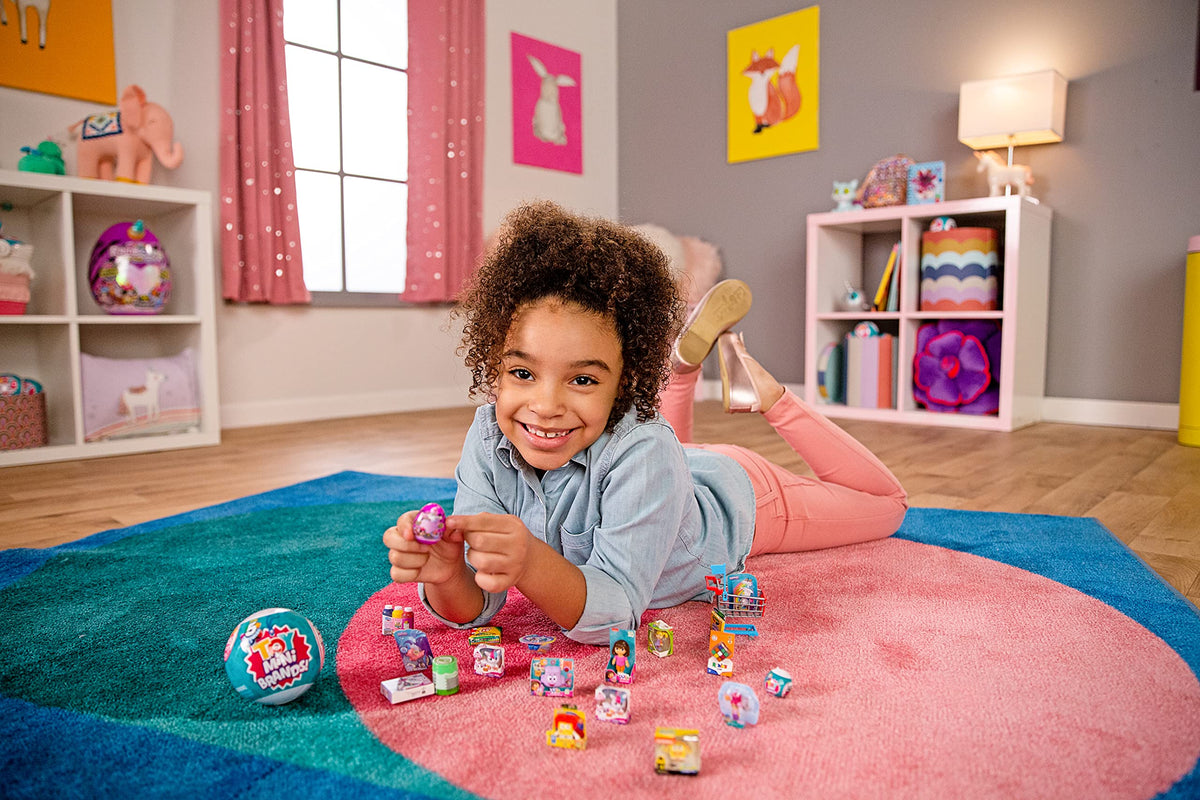 5 Surprise Toy Mini Brands Collector's Case – Store & Display 30 Minis with 4 Exclusive Minis Included by ZURU