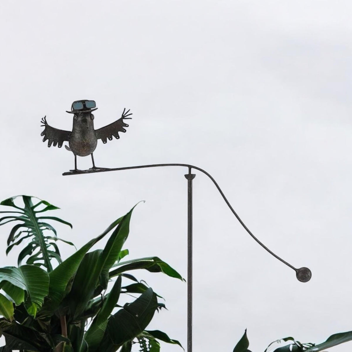55" METAL BIRD GARDEN STAKE