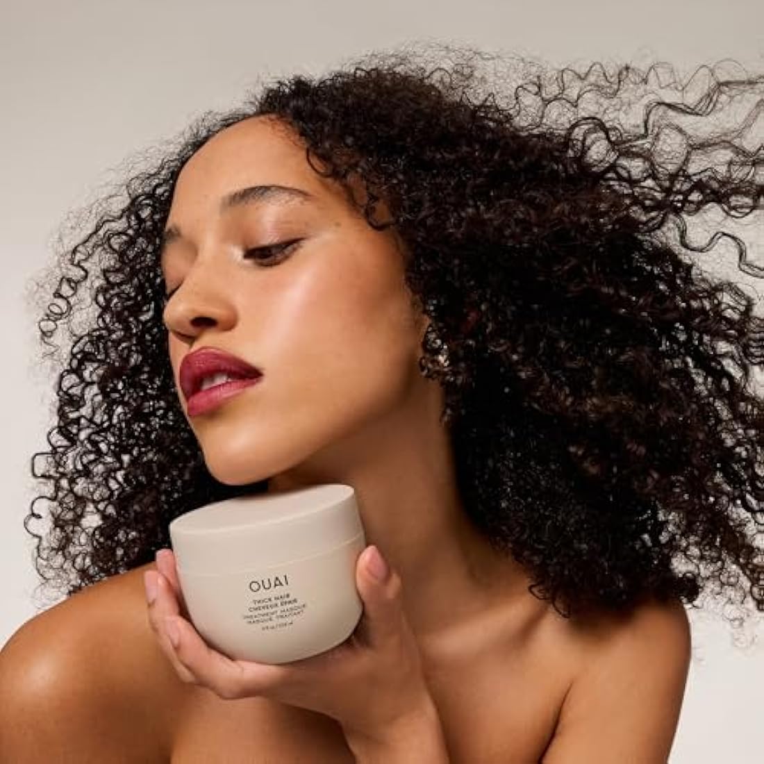 OUAI Thick Hair Treatment Masque - Almond Oil, Olive Oil & Hydrolyzed Keratin to Repair & Restore Damaged Hair - Softens, Smooths & Strengthens - Phthalate & Paraben Free Hair Masque - 236ml