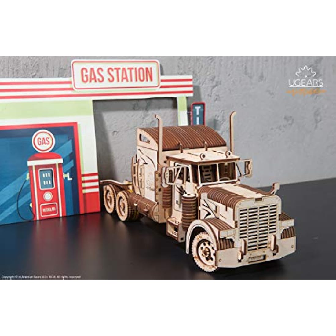UGEARS Trailer for Heavy Boy Truck VM-03 - Wooden Model Kits for Adults to Build - Mechanical Cargo Trailer with 8 Wheels Car Model Building Kits 3D Wooden Puzzles for Adults for Fathers Day - 138 Pcs