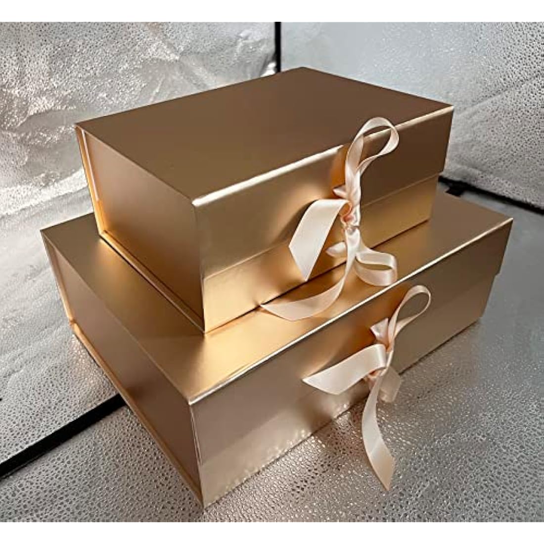 Rose Gold Gift Box, 33x26x11cm Large Gift Box with Magnetic Lids and Silk Ribbon Specially Designed for Presents Birthdays, Holidays, Anniversaries Gift Packaging