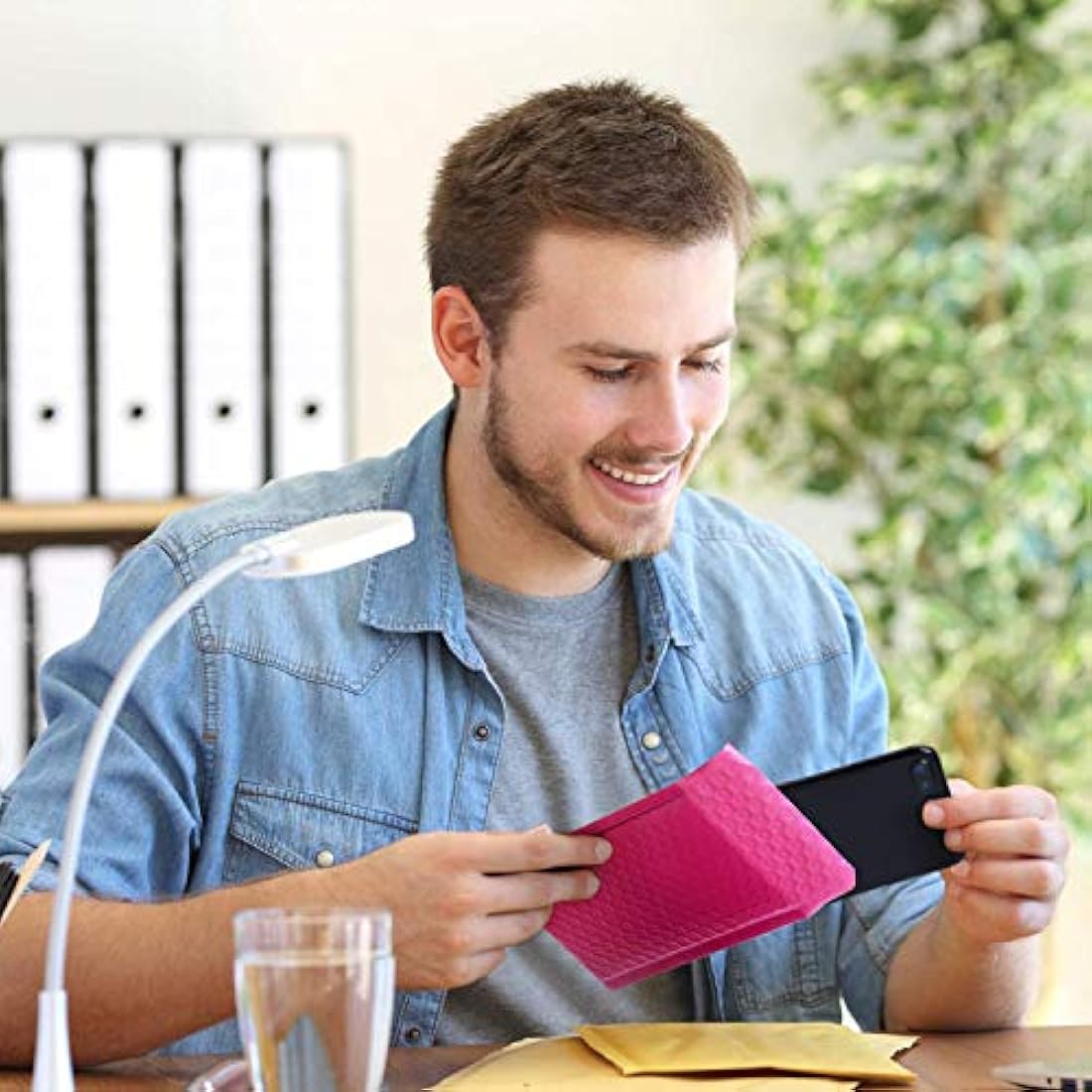 Switory 50pcs 10.2x17.7cm Poly Bubble Mailers, 4X7 Inch Padded Envelopes Bulk #000, Bubble Lined Wrap Polymailer Bags for Shipping Packaging Mailing Self Seal -Pink