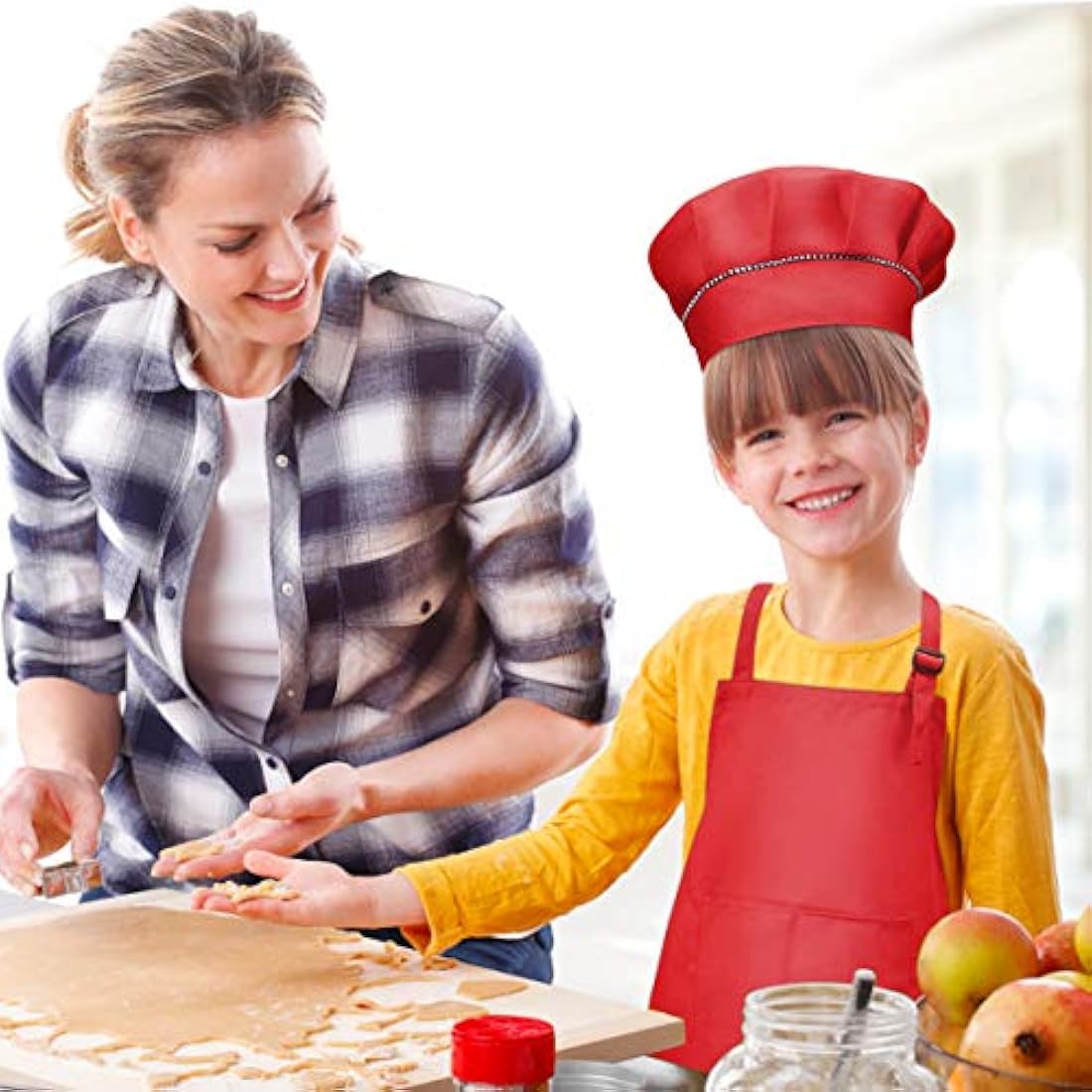 4 Pcs White Kids Apron and Chef Hat Set, Adjustable Children Aprons with Pockets for Boys Girls, Kitchen Garden Bib Aprons, Toddler Chef Apron for Baking Cooking Crafting Painting (M for 3-6 Age)
