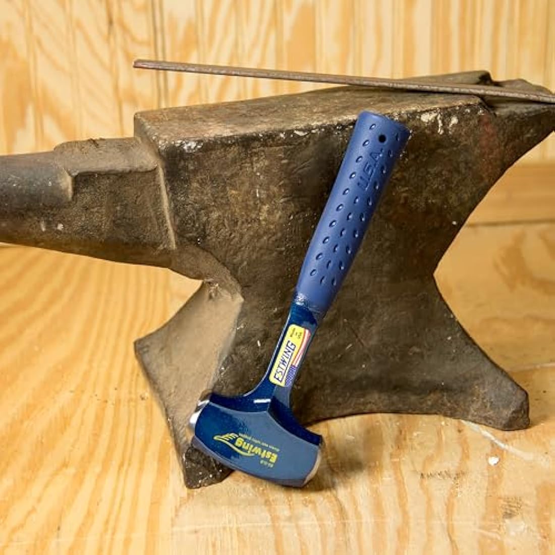 Estwing - B34LB Drilling/Crack Hammer - 4-Pound Sledge with Forged Steel Construction & Shock Reduction Grip - B3-4LB