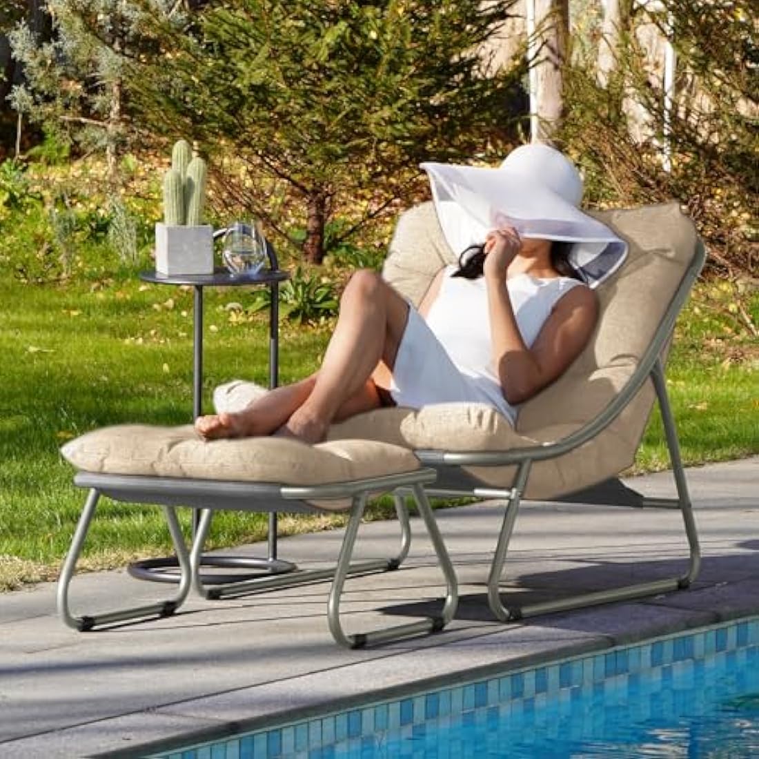 Grand patio Sun Lounger for garden, Garden lounger with Side Table and footstool, Recliner Chair with Removable Cushion for Adults, Reclining Garden chairfor Patio, Living Room, Outdoor, Champagne