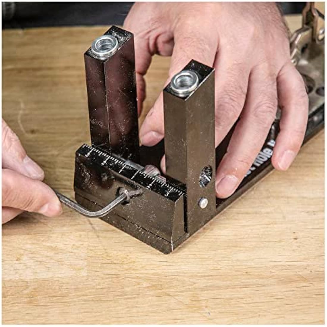 Trend Pocket Hole Jig Kit with Dual Column Jig, Face Clamp, HSS Drill Bit & Depth Setting Collar, 2 Square Bit Drives & 100 Pocket Hole Screws, PH/JIG