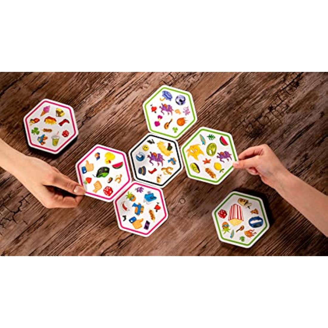 Asmodee | Dobble Connect | Quick Reaction Card Game | Ages 8+ | 2-8 Players | 20 Minutes Playing Time