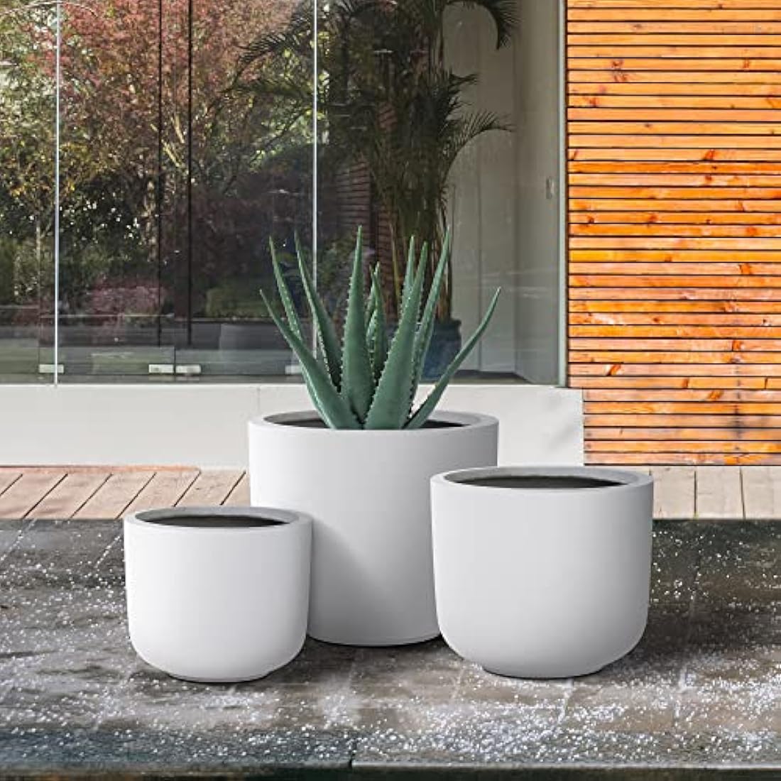 Kante Planter, Concrete, White, 13.1",11",9" Dia