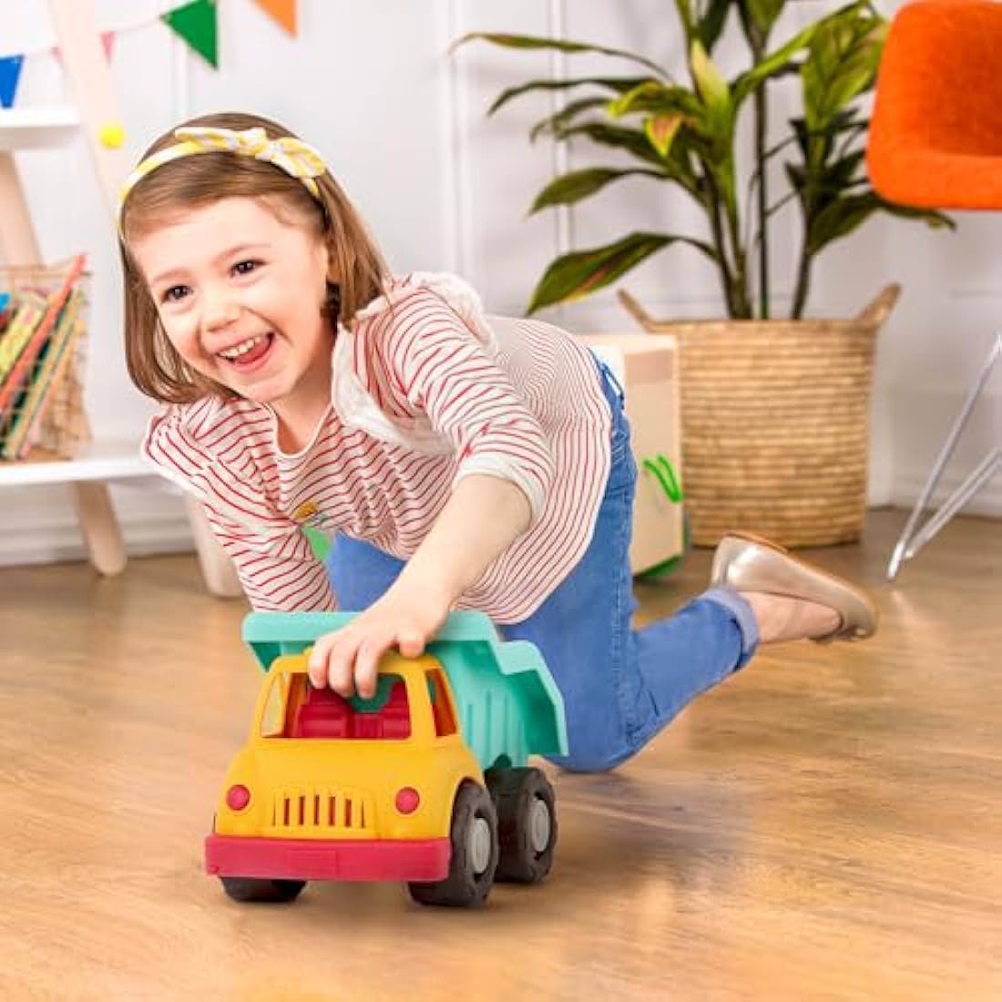 Battat – Wonder Wheels – Dump Truck For Toddlers – Moveable Parts – Durable & Sturdy Construction Toy – Recyclable