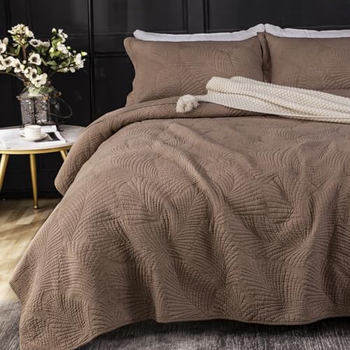 Qucover Quilted Bedspreads Soft and Comfortable Cotton Bedspread Super King Size with Elegant Embroidered Palm Leaf Pattern, 3 Pieces Bedspreads