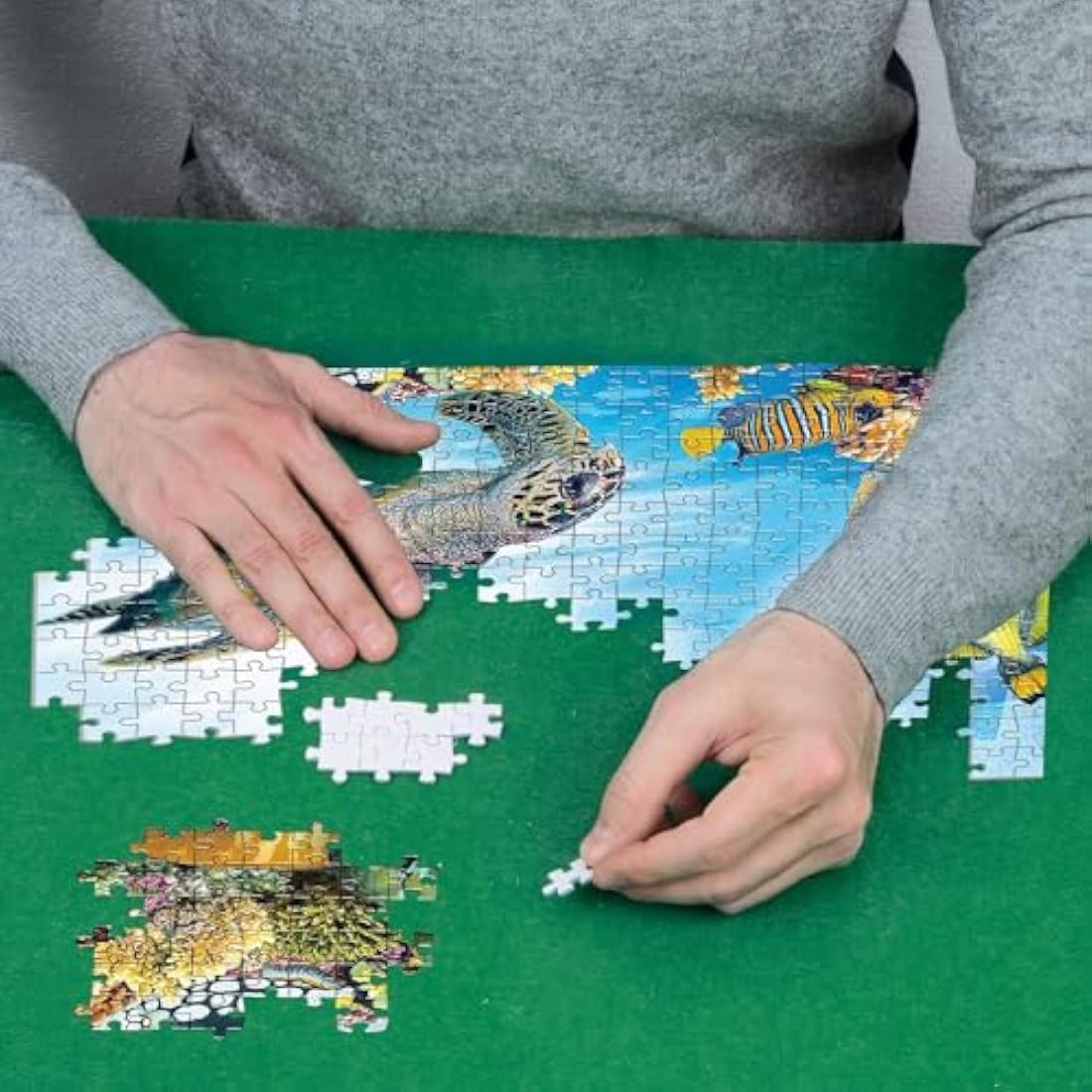 Clementoni- Puzzle Mat: Keep Pieces Together & Build Anywhere, Easily and Safely Store Your Puzzle (18+ Months)