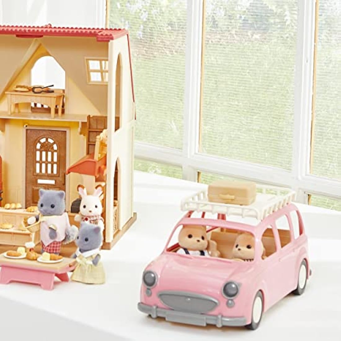 Sylvanian Families Family Picnic Van