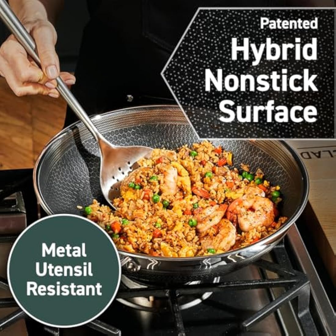 HexClad Hybrid Nonstick 25 cm Wok, Stay-Cool Handle, Dishwasher-Friendly, Oven-Safe Up to 480°C, Induction Ready, Compatible with All Cooktops