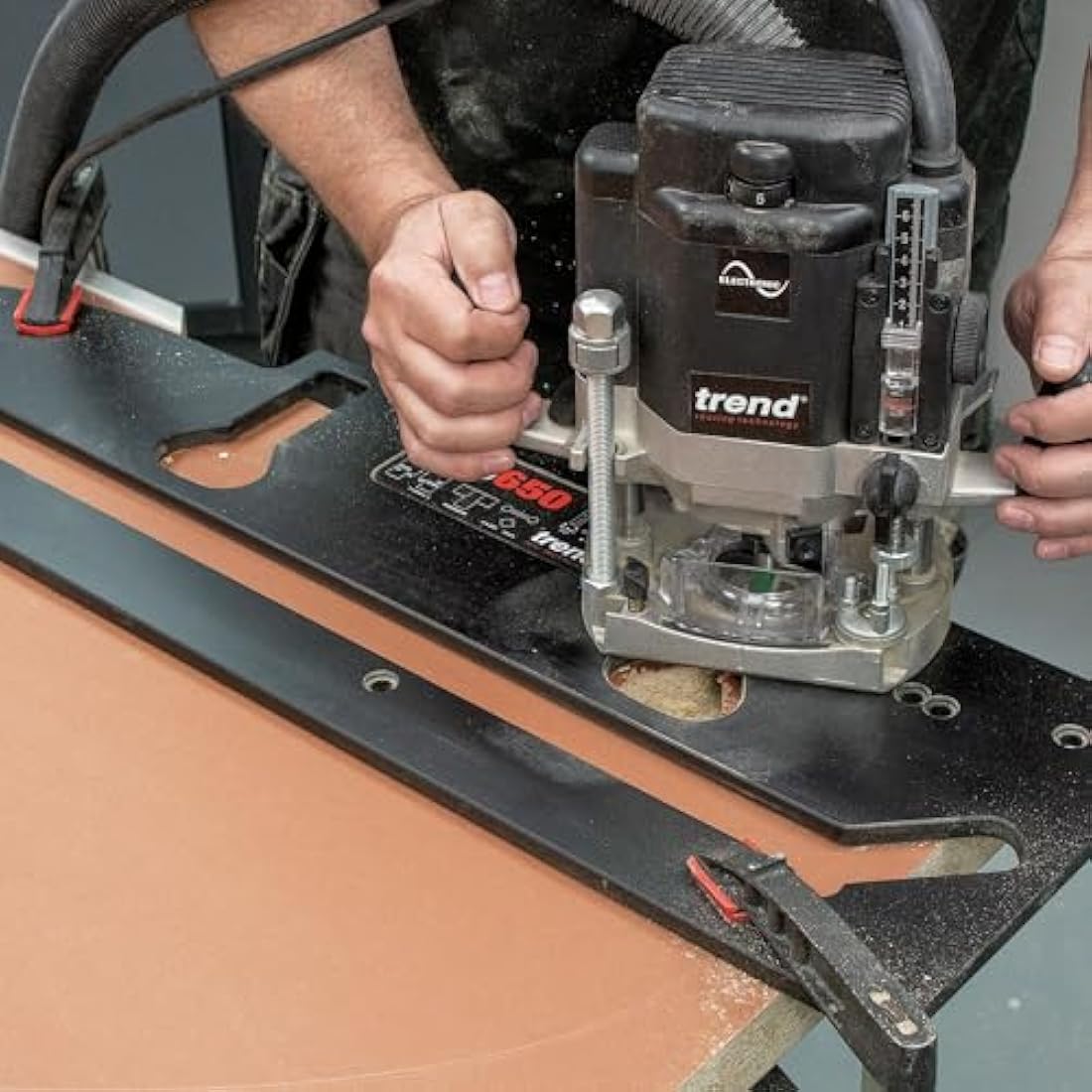Trend Kitchen Worktop Routing Jig with Peninsular Cut, For Worktops Up to 650mm, KWJ650