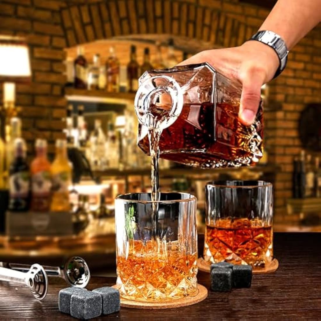 LIGHTEN LIFE 5 Piece Whiskey Decanter Set With 4 Glasses in Gift Box - Non-Lead Crystal for Bourbon, Scotch - Perfect for Men, Dad, Husband