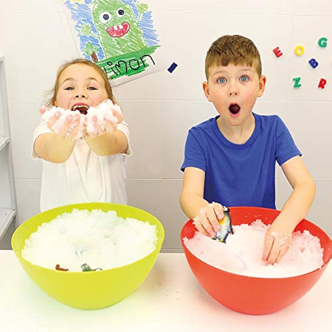 Zimpli Kids 10 x Christmas Multi Pack Party Bag Fillers, 10 Use Pack, Children's Assorted Xmas Goody Bag Favours, Fillers, Messy & Multi-Sensory Toys for Boys & Girls, Stocking Fillers