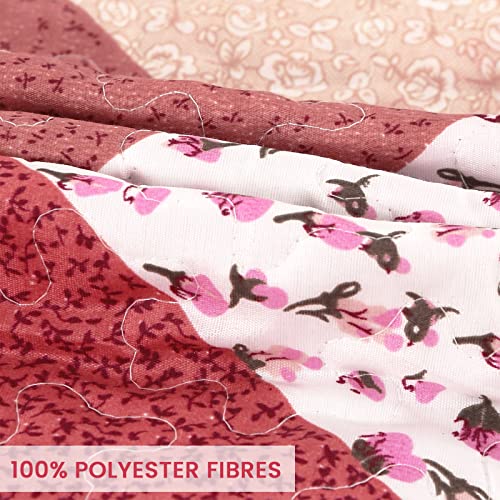 Qucover Quilted Bedspread Super King 250x270cm, Multicolour Print Bright Red Pink Beige Patchwork Quilt with 2 Pillow Shams, Lightweight Soft
