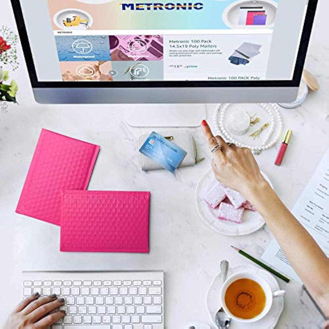 Switory 50pcs 10.2x17.7cm Poly Bubble Mailers, 4X7 Inch Padded Envelopes Bulk #000, Bubble Lined Wrap Polymailer Bags for Shipping Packaging Mailing Self Seal -Pink