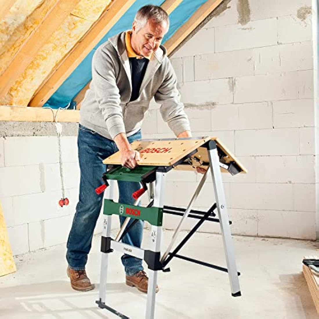 Bosch Work Bench PWB 600 (4 blade clamps, max. load capacity: 200 kg, in Carton Packaging)
