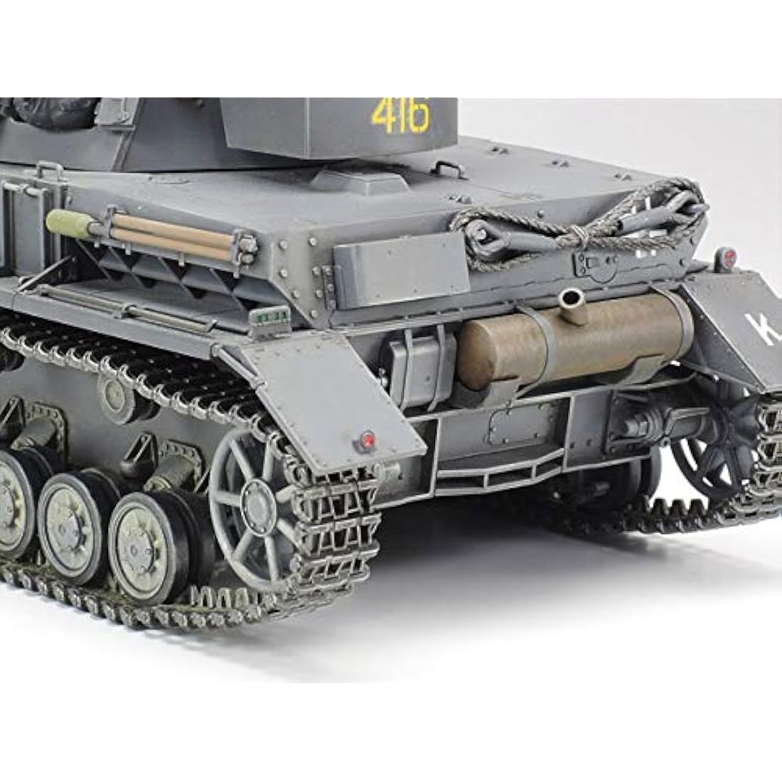 TAMIYA 35374-000 1:35 German Panzerkampfwagen IV Version F L24/75 mm, Model Kit, Plastic Kit, Assembly Kit, Detailed Replica, Unpainted, Grey