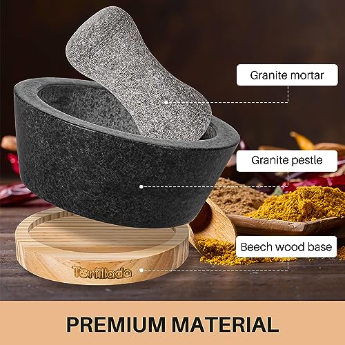 Tortillada – 16 cm Mortar and Pestle Set Large Made of Natural Granite with Anti-Scratch Wood Base Granite Spice Herb Grinder Pill Crusher with 50 Recipes, Black