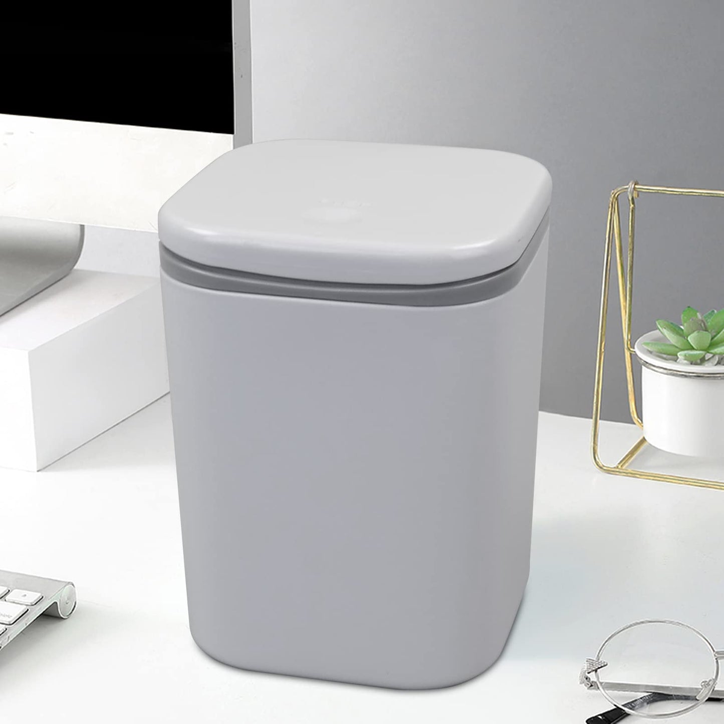 Dynko 2-pack Plastic Desktop Garbage Bin, Mini Trash Can (Grey)