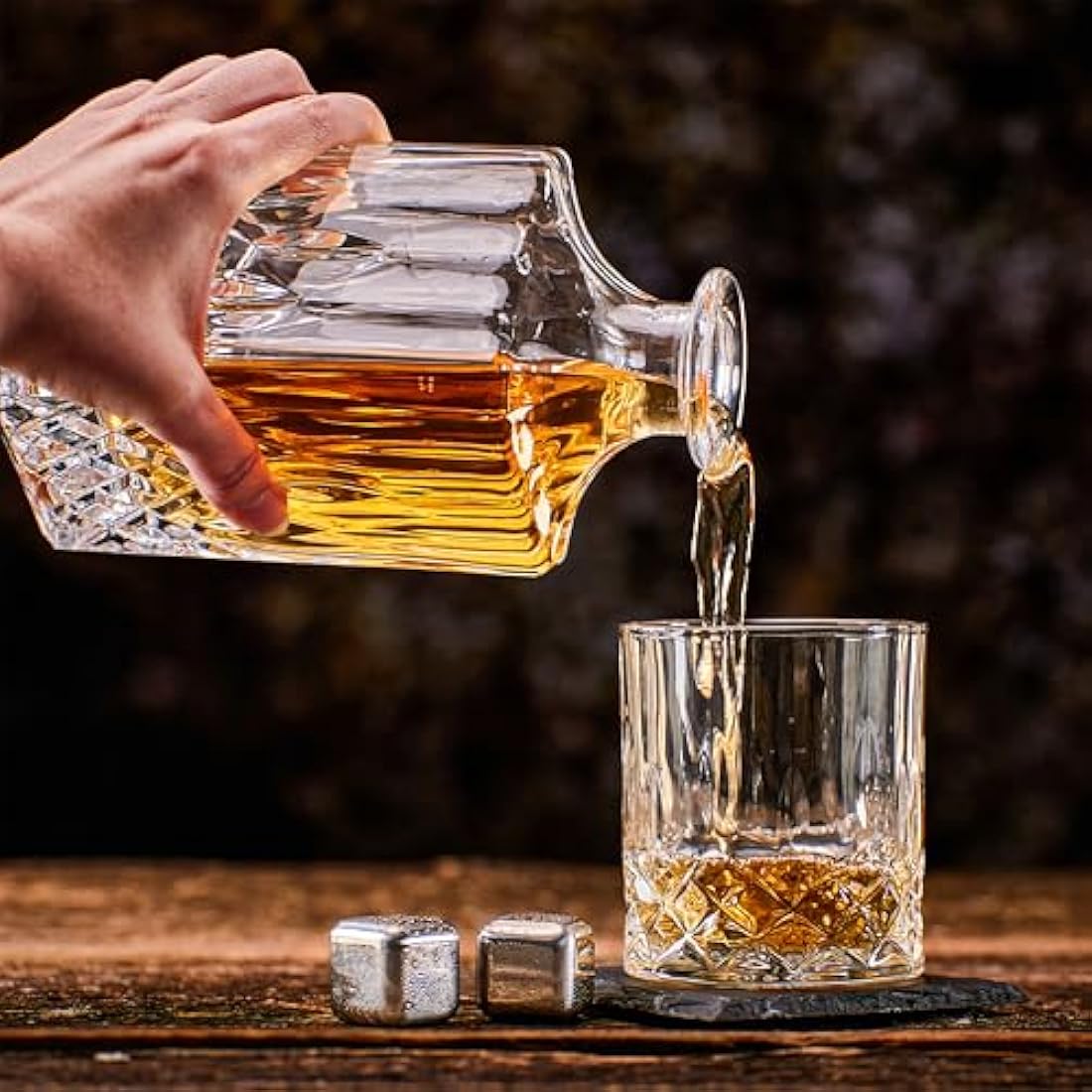 WHISISKEY - Whiskey Decanter Set - 700ML Classic Carafe - Whiskey Gift Sets for Men - Whisky Set - Glass Gifts for Men - Inc. 4 Whiskey Glasses, 4 Whiskey Stones, Accessories