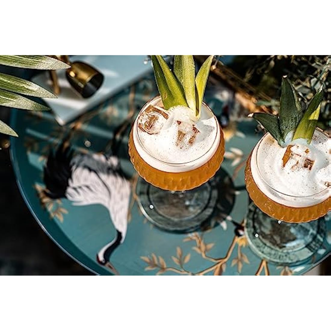 GLASSIQUE CADEAU Vintage Flamingo Belle Coupe Glasses for Cocktails and Champagne | Set of 4 | 340 ml Crystal Retro Style Stemmed Saucers for Elegant Bar Drinks | Tropical Glassware Collection