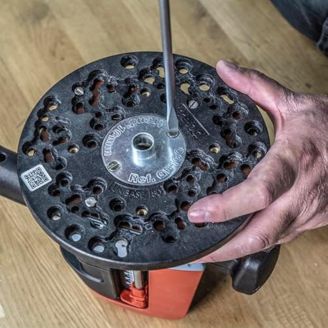 Trend Large Universal Plunge Router Sub-Base, 180mm, Enhanced Compatibility for 1/2 Inch Plunge Routers, UNIBASE/180
