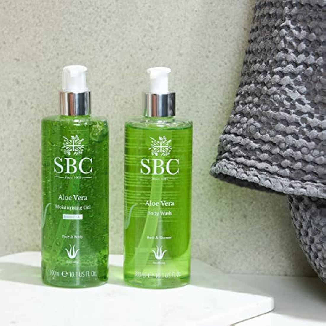 SBC Skincare Aloe Vera Moisturising Gel - 1000ml | Lightweight Aloe Vera Cooling Gel for Face and Body | Aloe Vera Moisturiser for Dry, Damaged and Sunburn Skin | Aloe Vera Aftersun Gel
