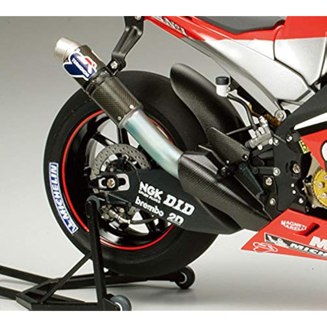 Tamiya – 14100 Yamaha YZR M1 2004 1/12