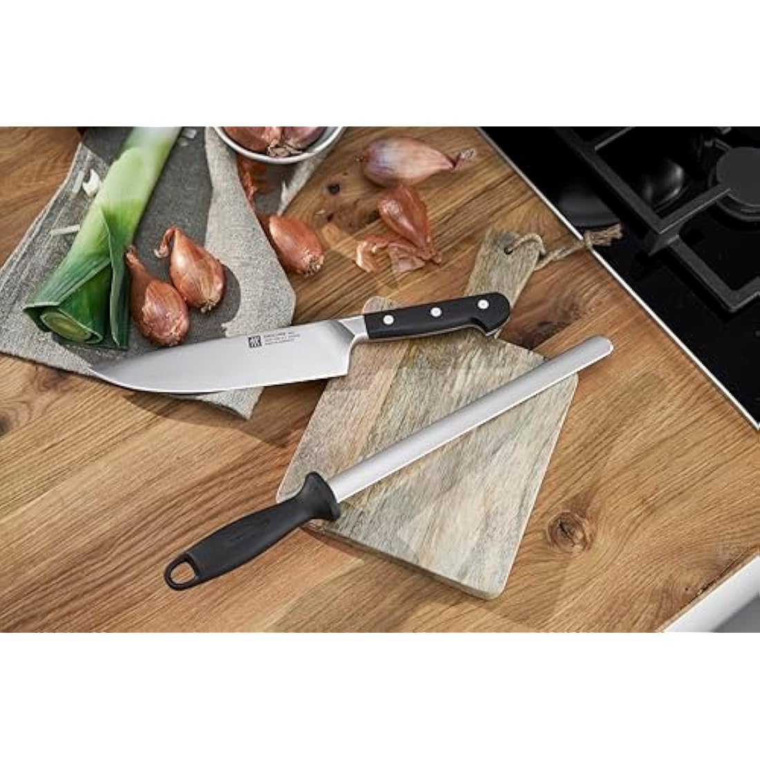 Zwilling Sharpening Steel with Diamond Coating, Oval, Length: 26 cm, Black Plastic Handle with Hanging Eyelet,Black, Silver