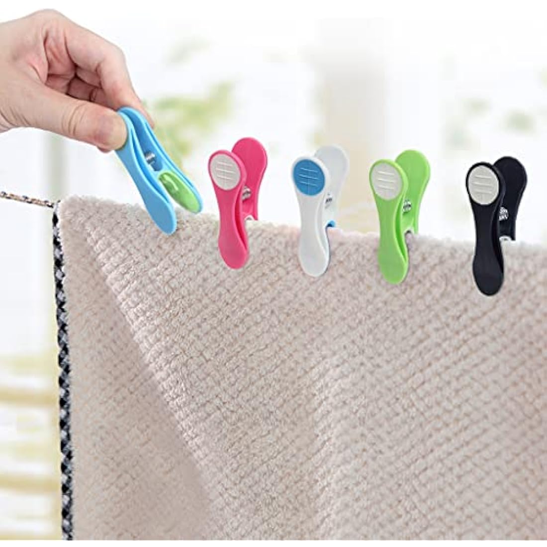 SWKJ Clothes Pegs, 30Pcs Non-Slip Laundry Pegs for Washing Line, Multicolor Heavy Duty Minky Pegs with Soft Grip Cushioned Clip for Home