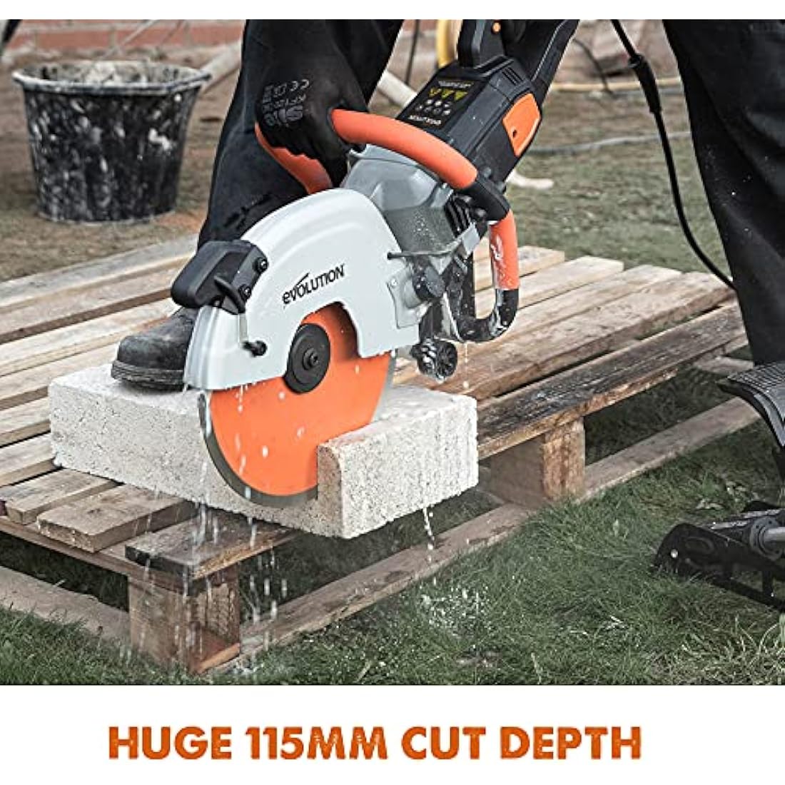 Evolution Power Tools PD300SEG-CS Premium Multi Material Diamond Blade For Disc Cutters - Longer Blade Life - Ideal for Cutting Brick, Roof Tile, Paving, Reinforced Concrete and More, 300mm