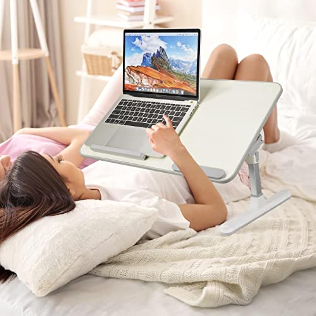 Autumndeer Laptop Stand Computer Desk, Adjustable Foldable Laptop Table for Sofa/Bed/Floor Use, Bed Desk, Ergonomic Height & Angle Tilt for Working, Rotating Stand for MacBook/Notebooks