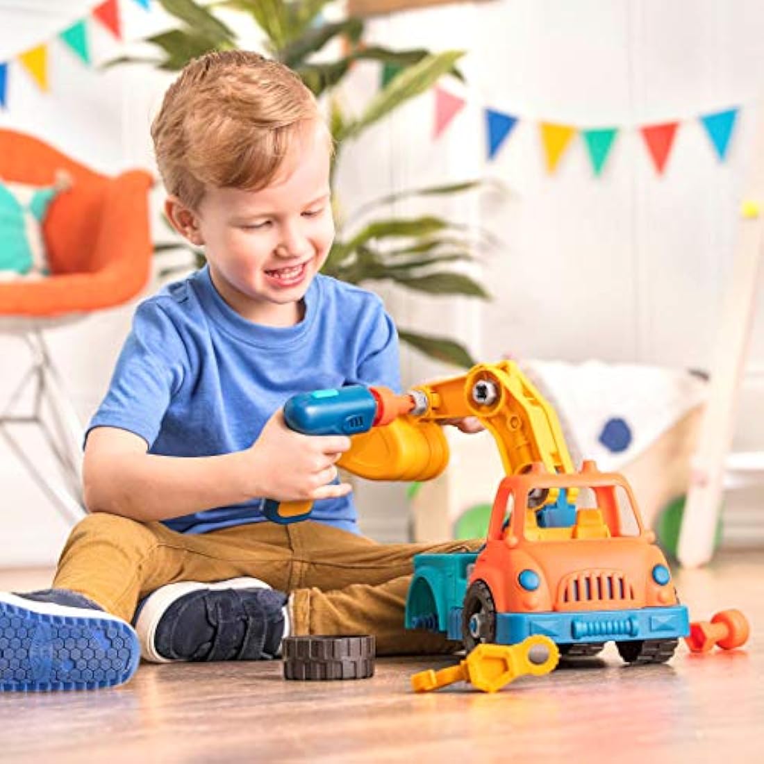 Wonder Wheels by Battat – Take-Apart Crane Truck – Toy Crane Truck with Drill for Kids Aged 3 Years & Up (31Pc), Medium