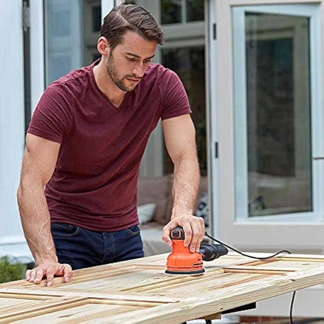 Black+Decker 230W Random Orbit Sander