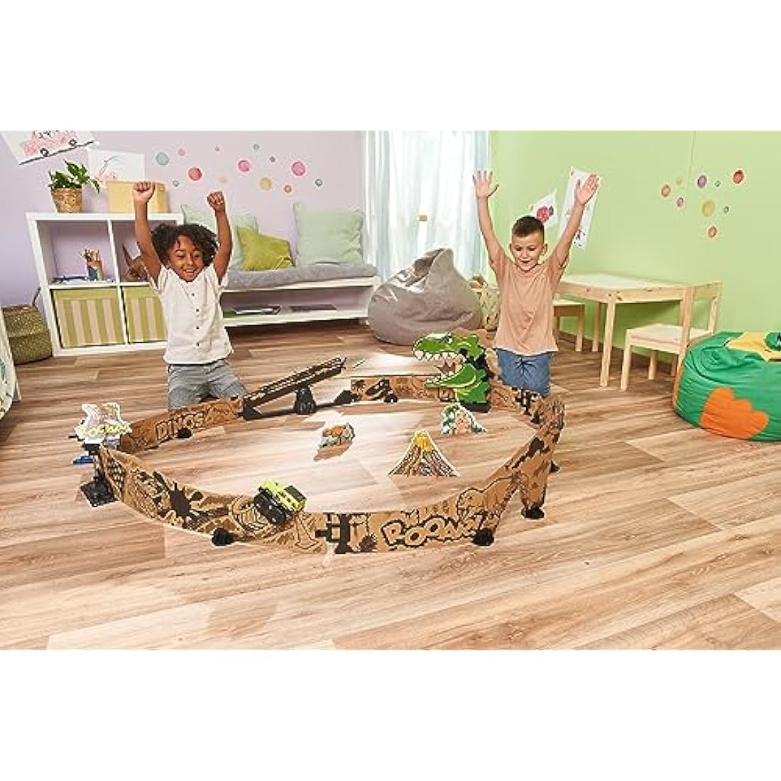 VTech Car-Board Racers Off-Roader & Track, Cardboard Race PlaySet with Stunt Jump for Kids, Off Road Car, Dinosaur Tunnel & Bridge, Vehicle Fun For Children Age 5, 6, 7 + Years, English Version