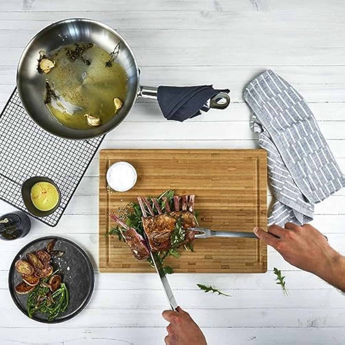 ZWILLING Cutting board bamboo, Medium 36 X 25.5 X 3 cm, Brown