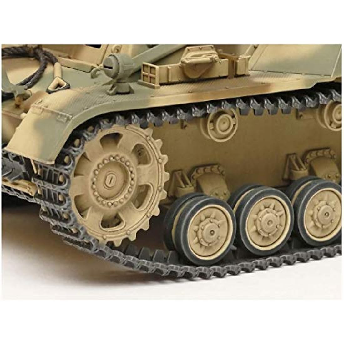 TAMIYA 35367 – 1:35 German Tank Howitzer Hummel (3) Sp.Prod., Model Building, Plastic Kit, Crafts, Hobby, Gluing, Plastic Kit, Ochre
