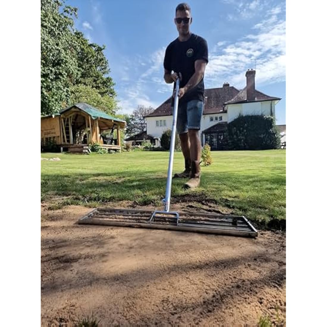 British Manufacturing Solutions 38" wide Stainless Steel Levelawn Lute: Premium levelling rake for top dressing, seeding, soil/sand. Luxury full-length heavy-duty aluminium handle. (38"wide)