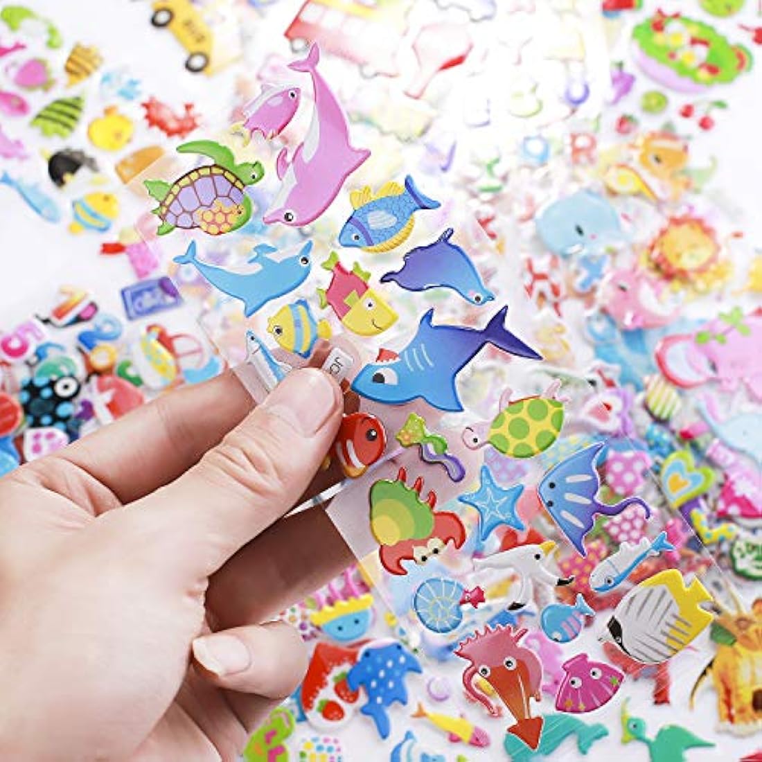 Meafeng 3D Stickers for Kids Toddlers Vivid Puffy Kids Stickers 24 Different Sheets Over 550, Coloured 3D Stickers for Boys Girls Teachers as Reward, Gift, Craft Scrapbooking