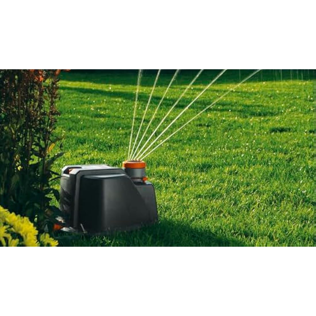 Gardena Comfort Large-Area Irrigation AquaContour automatic: Surface irrigation for individual irrigation Almost every garden contour, simple programming, range 2.5-10.5 m (8133-20)